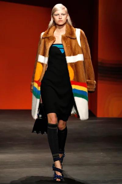 Look 33